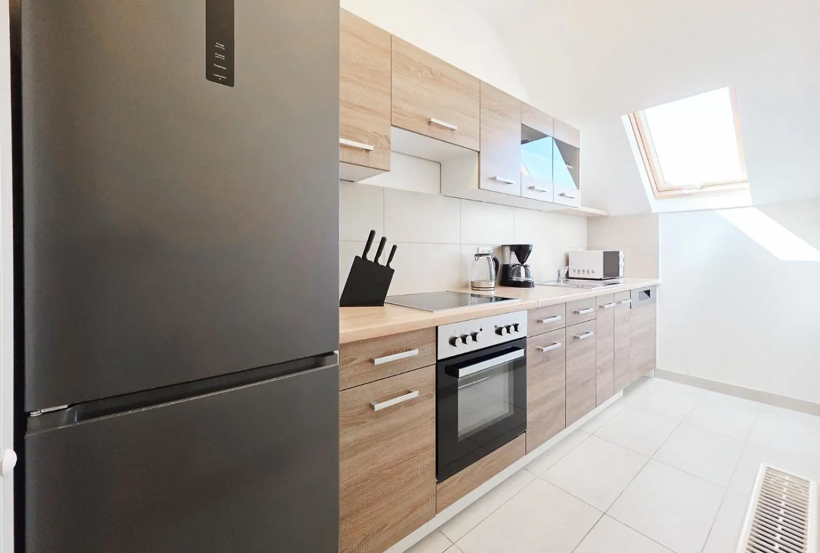 Raj Living - 4 Room Apartment - Maisonette - Balcony - 20 Min Messe Dus And Old Town Dus Düsseldorf